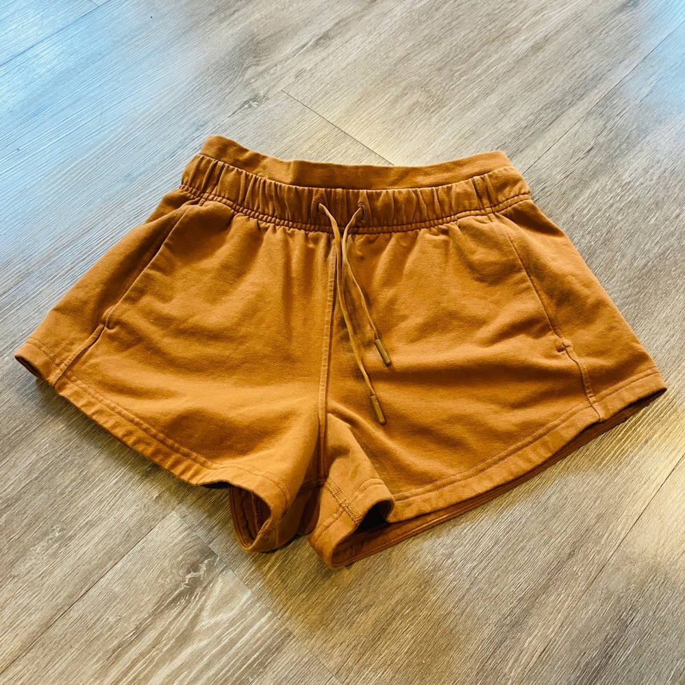 Lululemon Inner Glow Short‎ 3 Inch Copper Brown Fleece High Rise Shorts Size 4